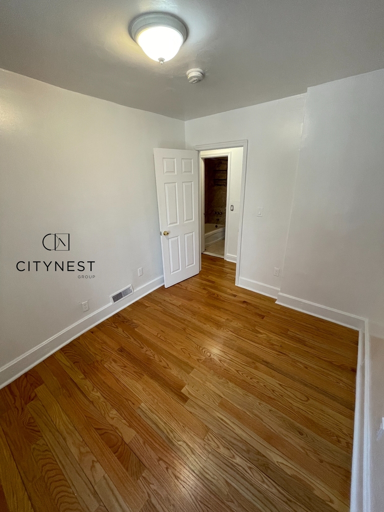 93 6th Avenue - Photo 12