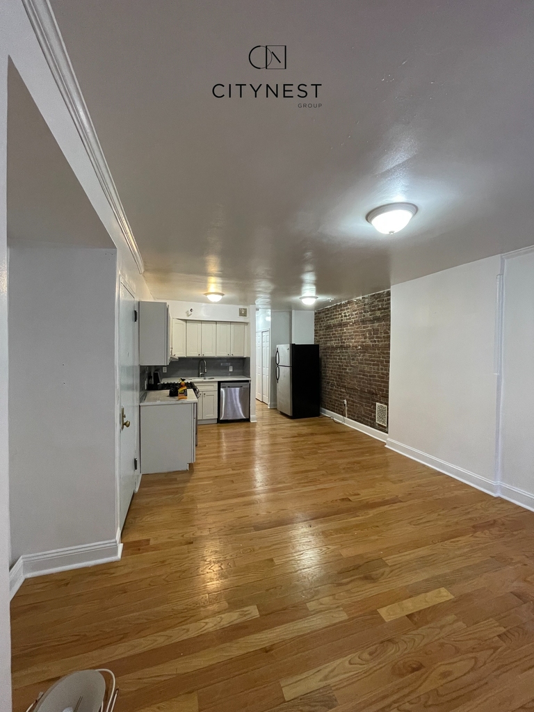 93 6th Avenue - Photo 1