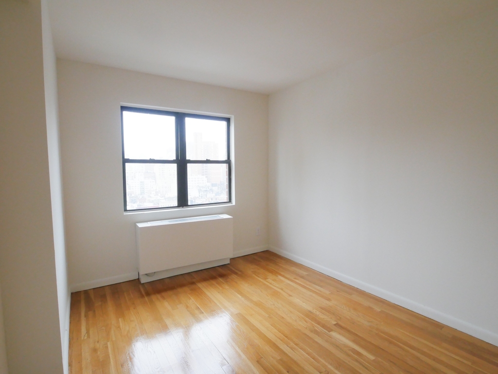 245 East 84th Street - Photo 9