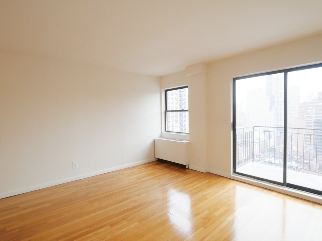 245 East 84th Street - Photo 2