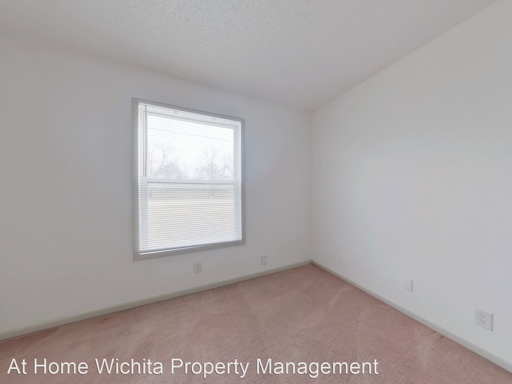 222 N Acadia - 1 - Photo 20