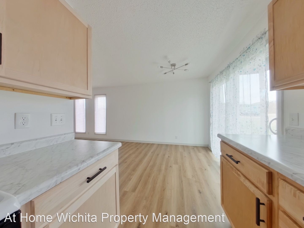 222 N Acadia - 1 - Photo 6