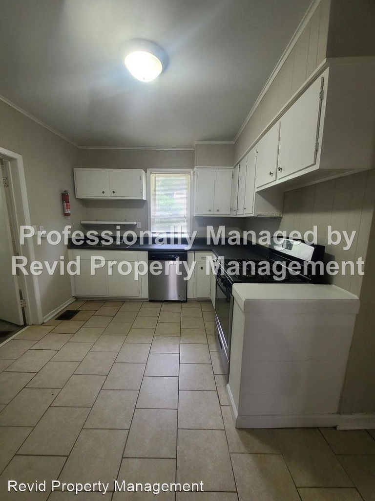 3624 Marion Ave - Photo 10