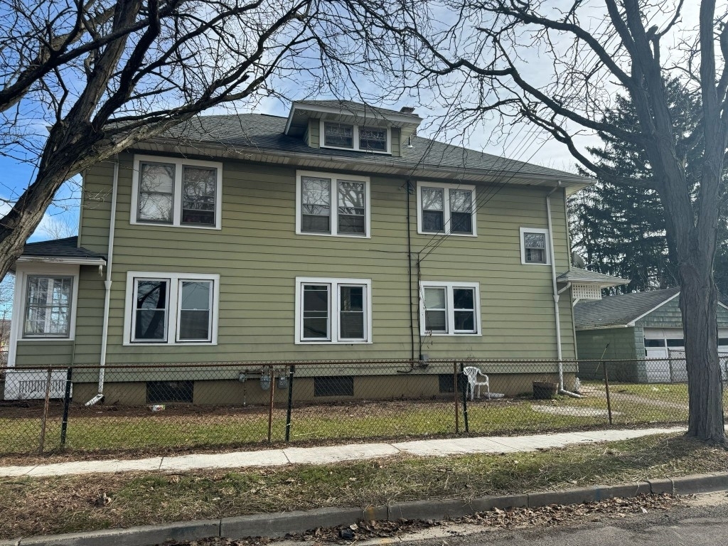 55 Floral Ave - Photo 1