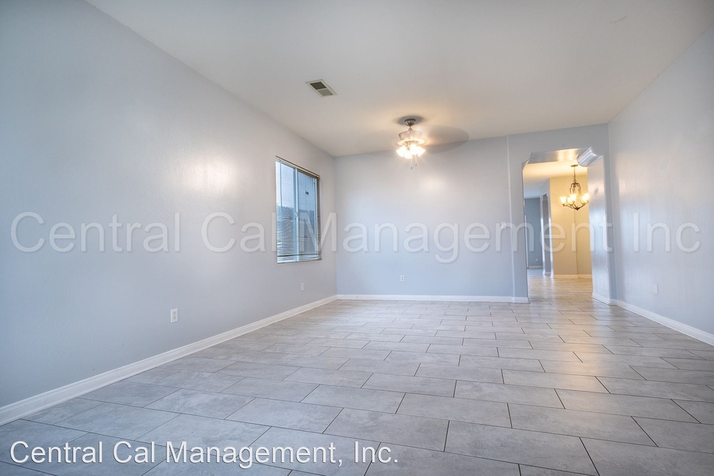 2604 Lacorte Pl - Photo 2