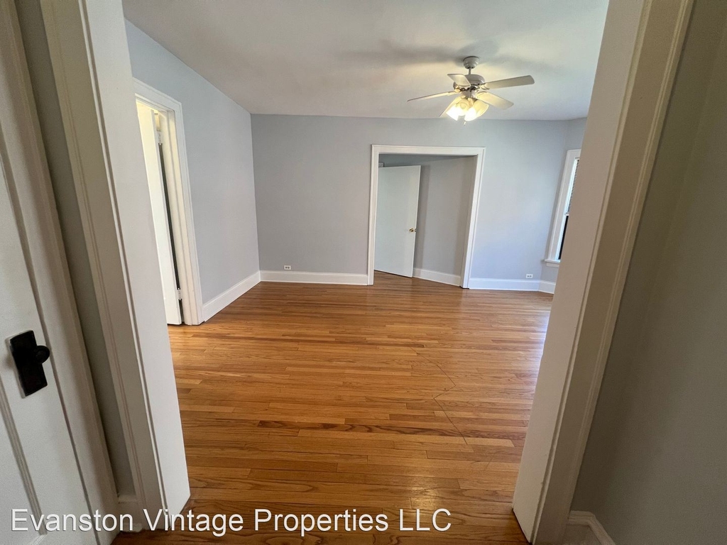 2121 Ridge Ave - Photo 1