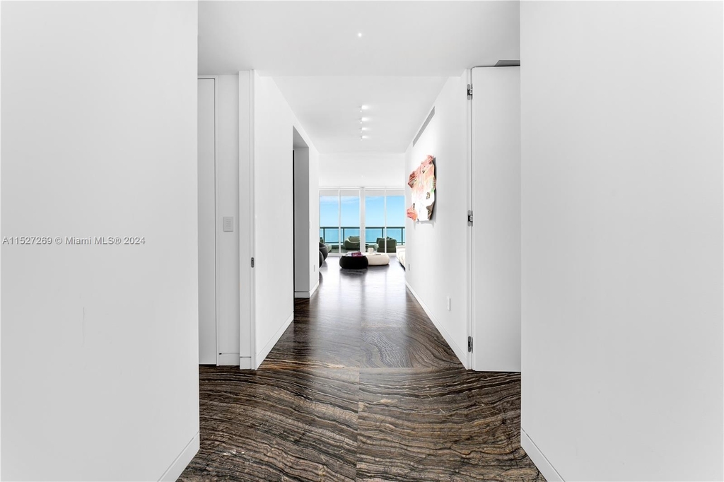 4201 Collins Ave - Photo 9