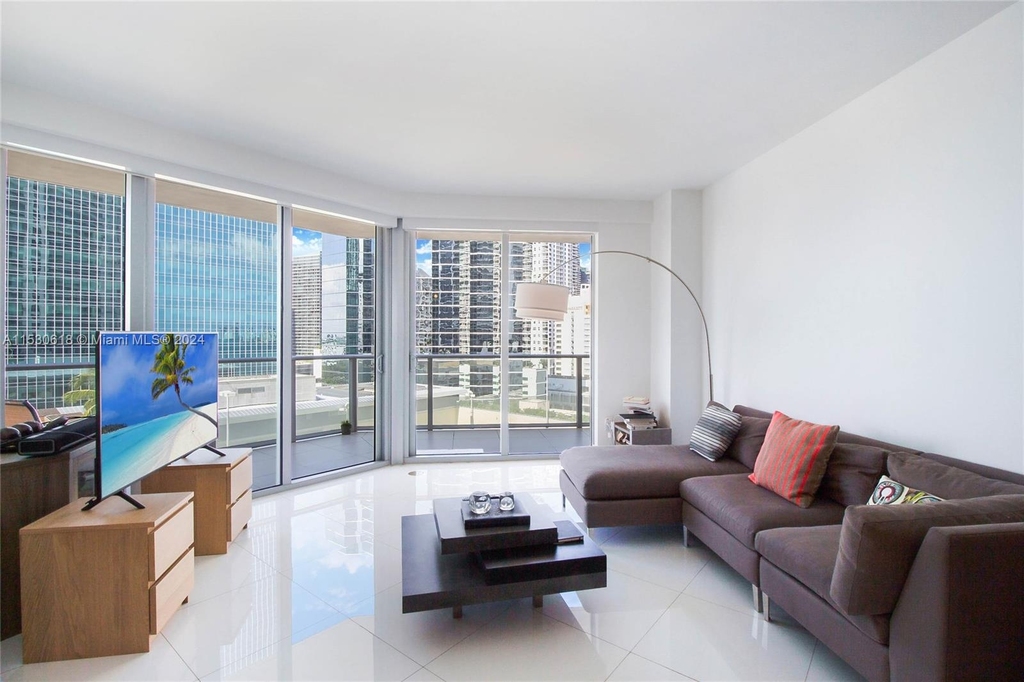 1300 Brickell Bay Dr - Photo 10