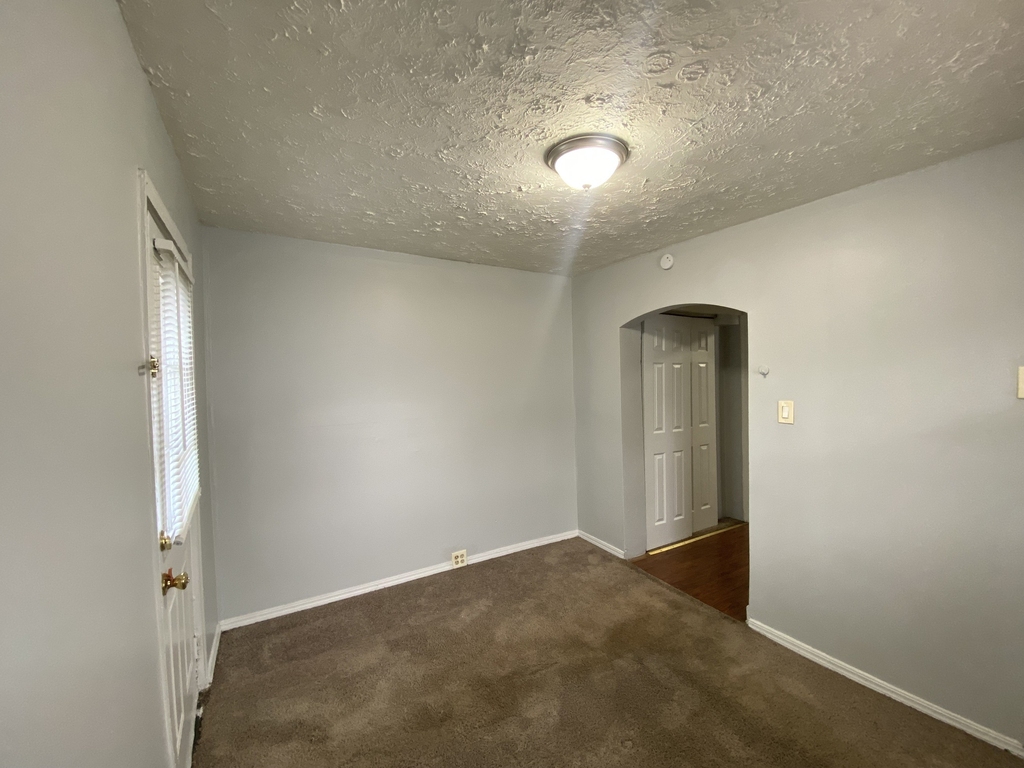 2338 Calhoun Street - Photo 3