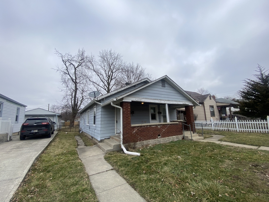 2338 Calhoun Street - Photo 1