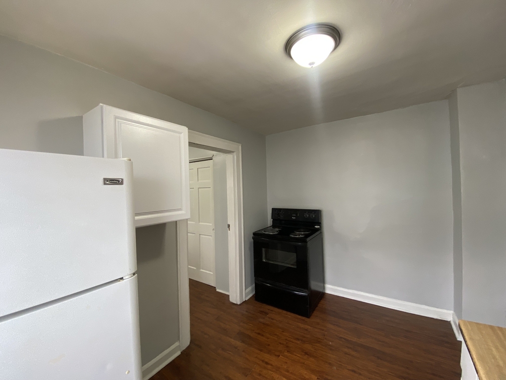 2338 Calhoun Street - Photo 7