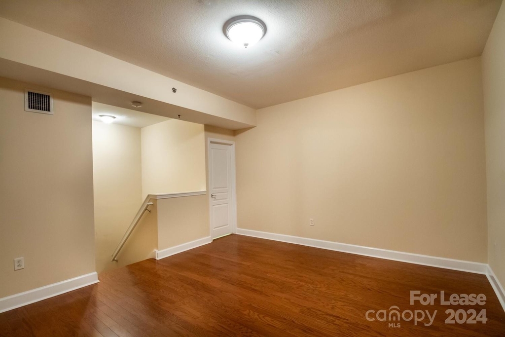 1320 Fillmore Avenue - Photo 9