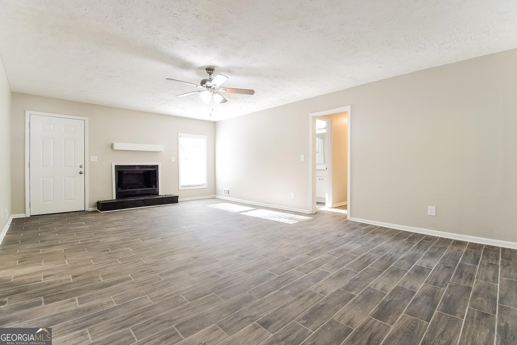 1291 Silver Spur Court - Photo 2