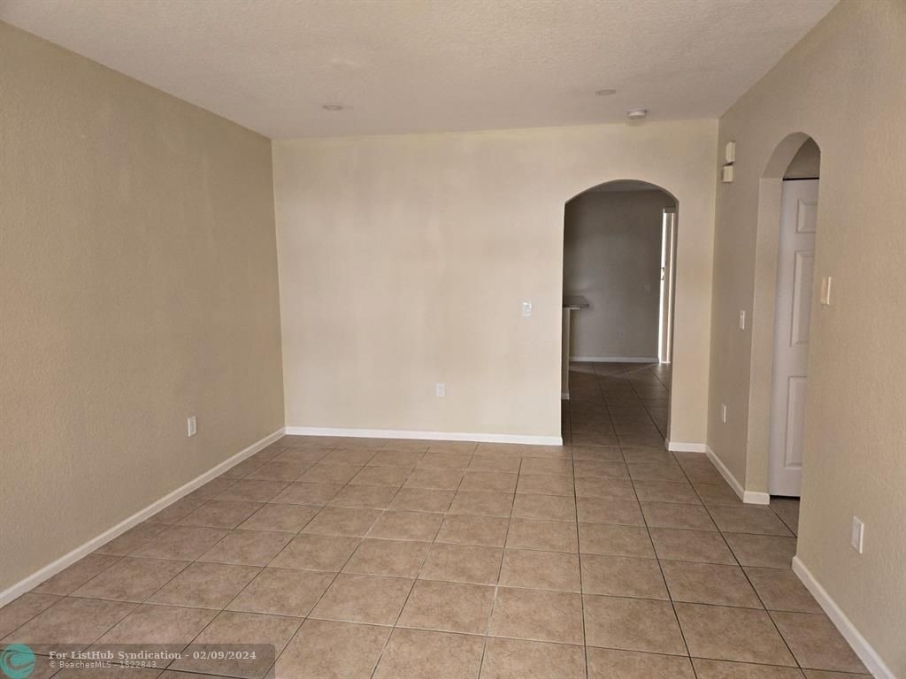 8433 Sw 25th Ct - Photo 1