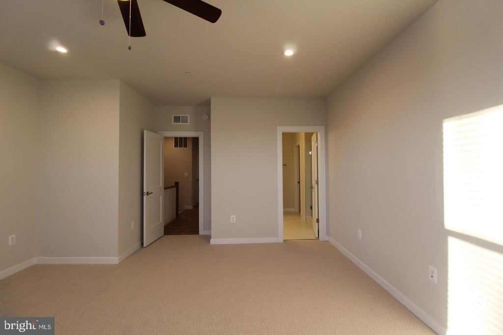 44590 Wolfhound Square - Photo 23