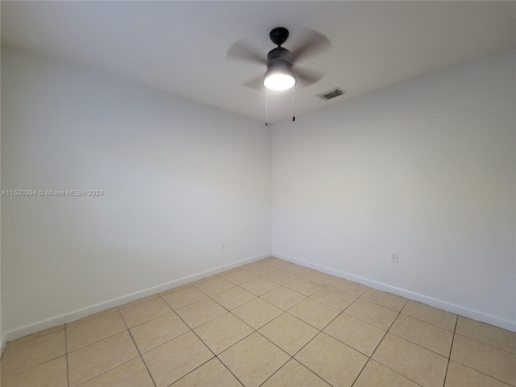 11224 Sw 230th Ter - Photo 4