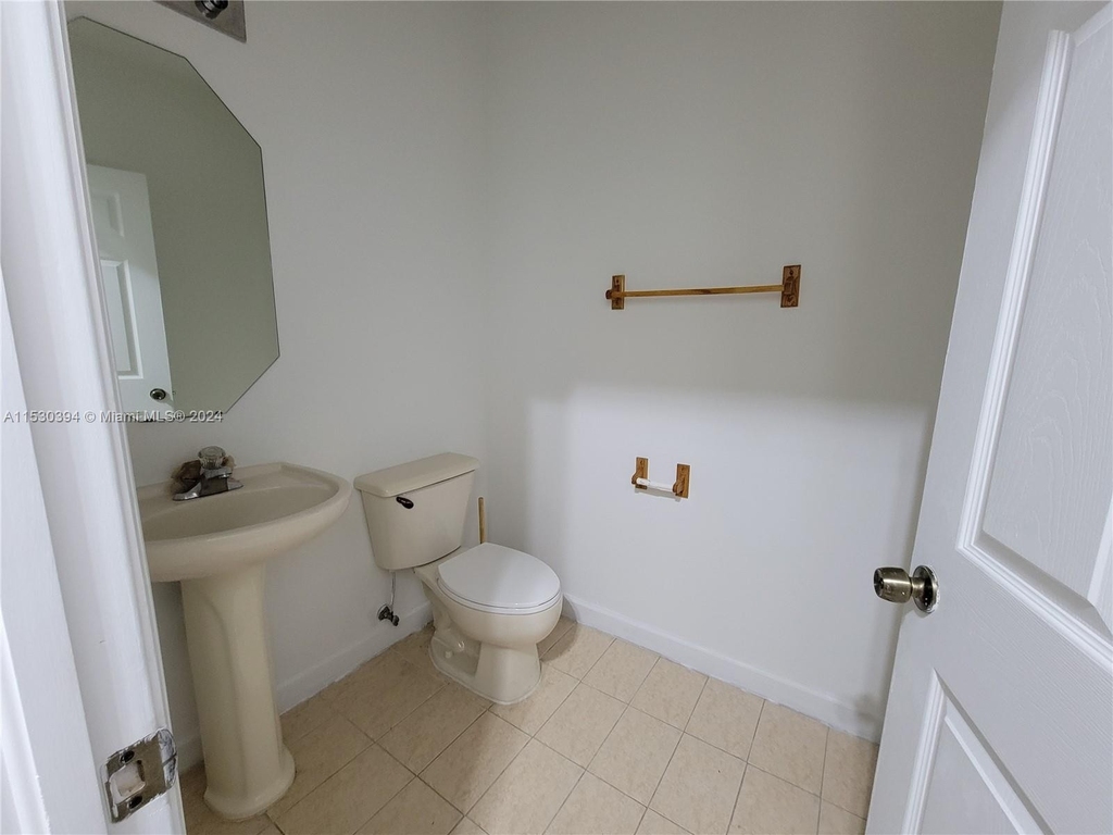 11224 Sw 230th Ter - Photo 12