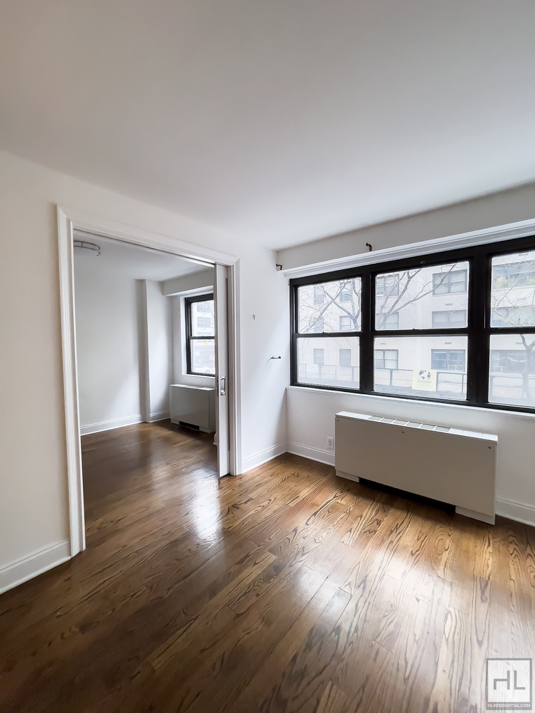 East 89 Street - Photo 3