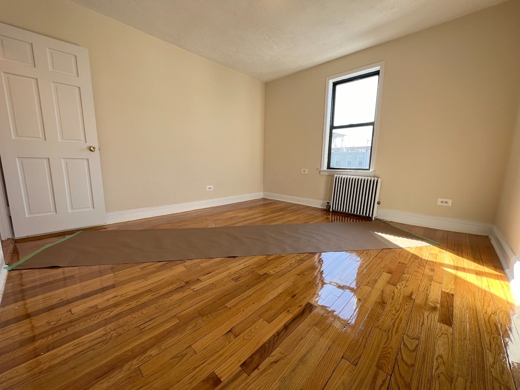 18-10 21st Avenue - Photo 6