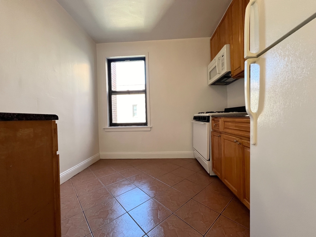 18-10 21st Avenue - Photo 1