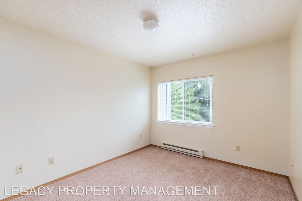 12110 E Burnside Street - Photo 6