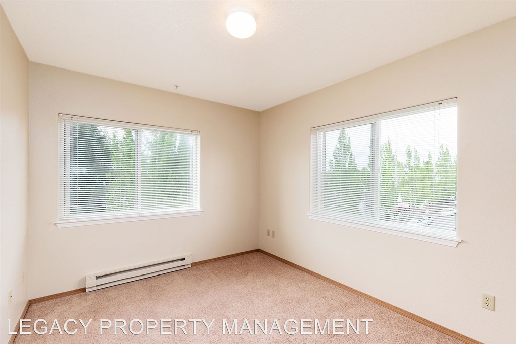 12110 E Burnside Street - Photo 47