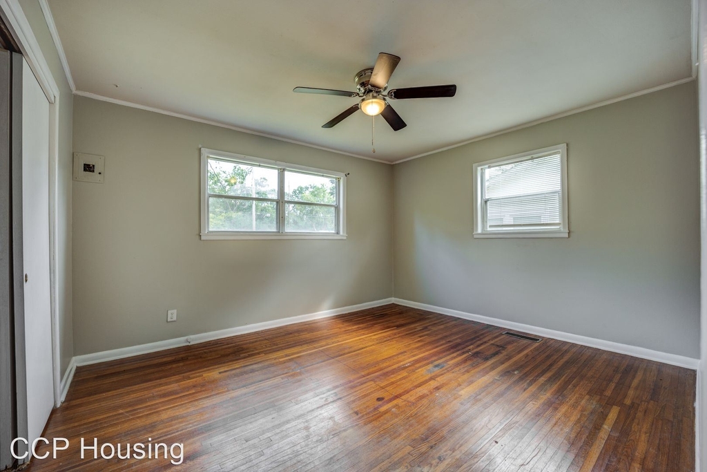 3815 Barry Avenue - Photo 13