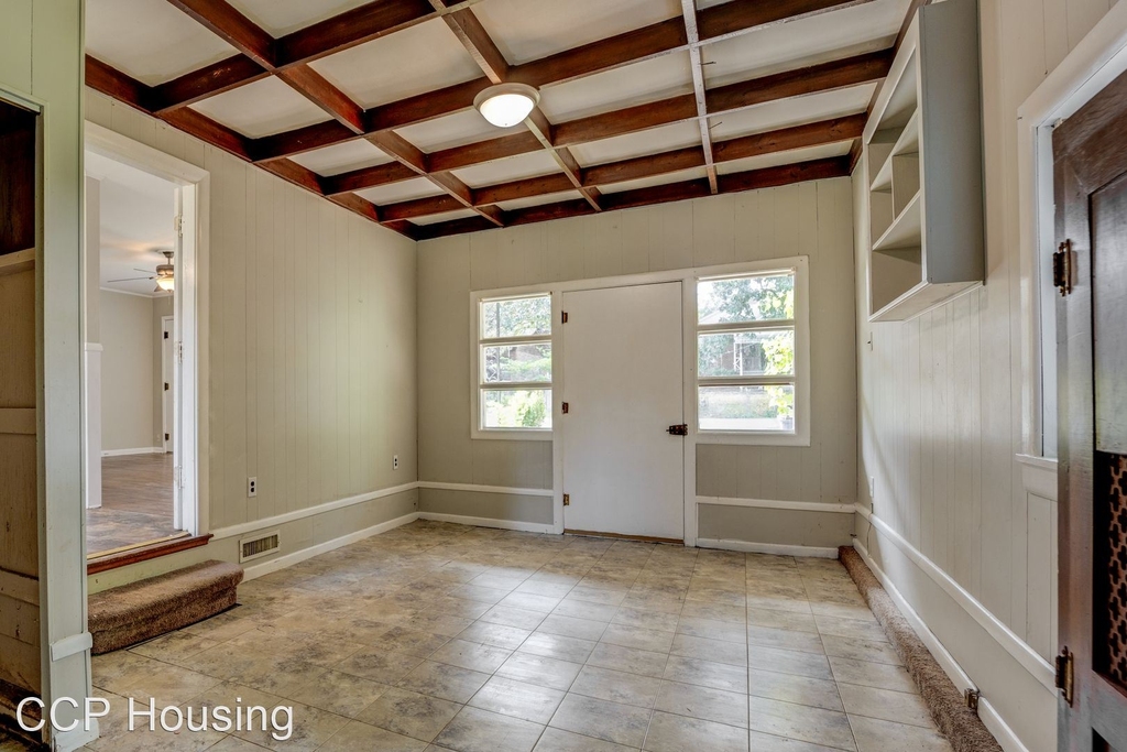 3815 Barry Avenue - Photo 10