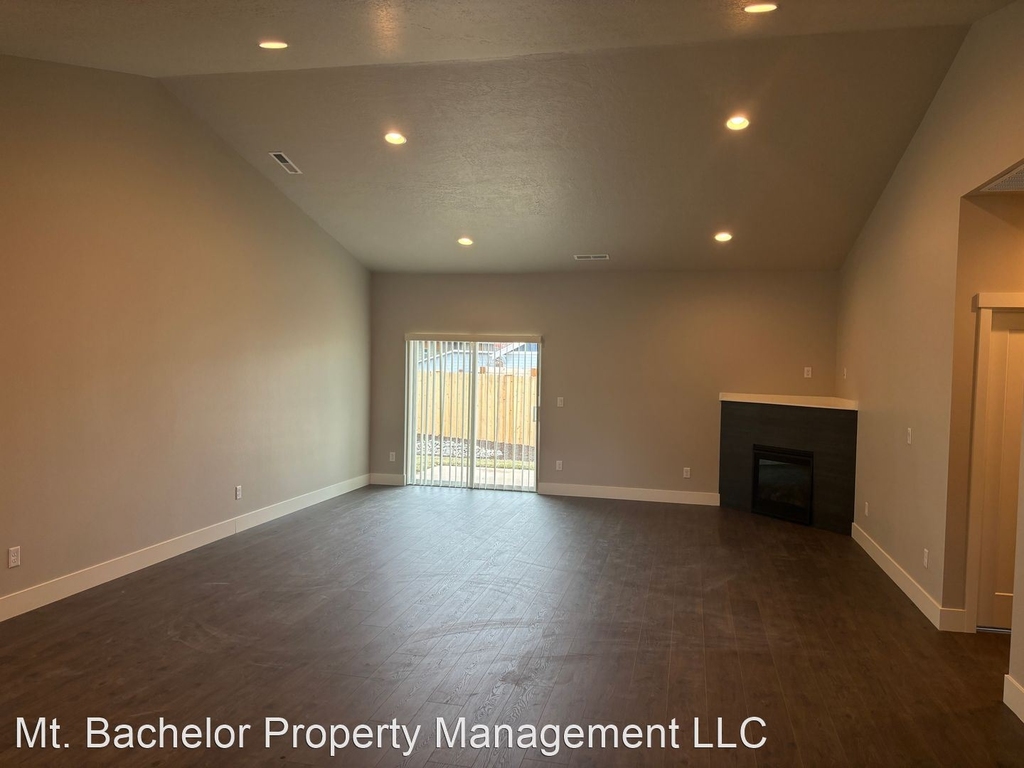 3552, 3554 Sw 48th - Photo 6