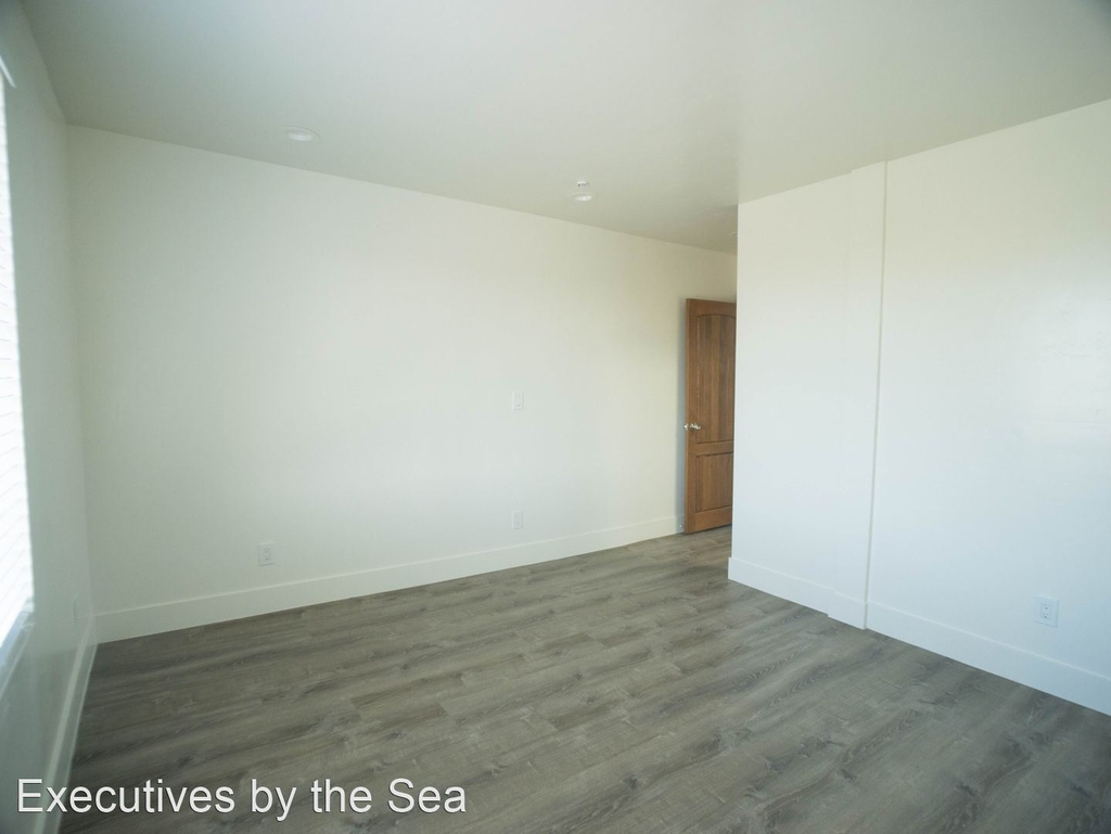 419 Palm Ave - Photo 2