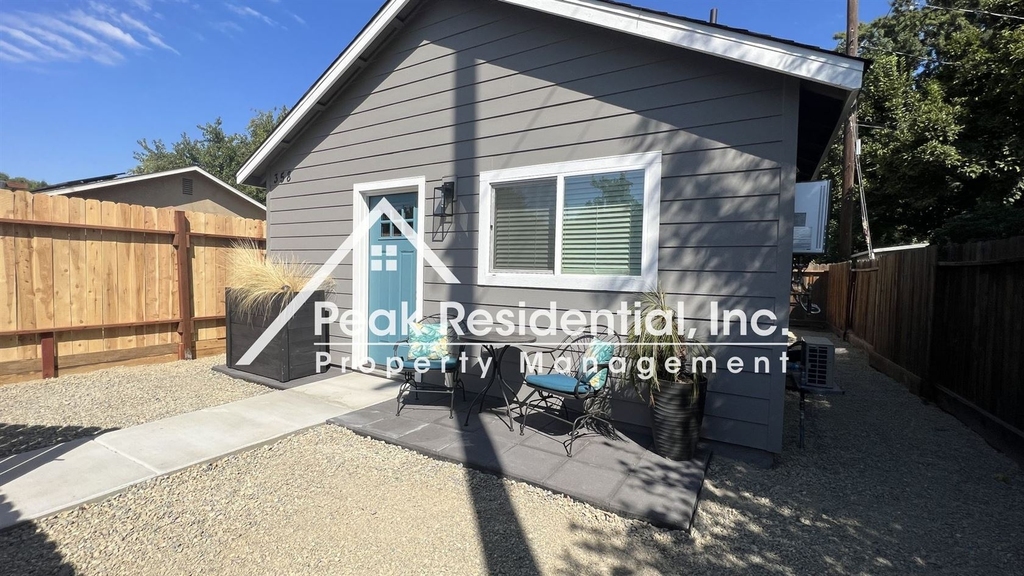 358 Stone Blvd - Photo 0