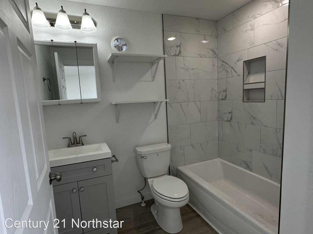 305 Nw 8th Ave - Photo 11