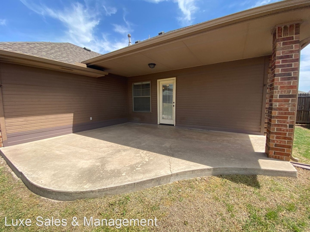 3901 Notting Hill Dr - Photo 33