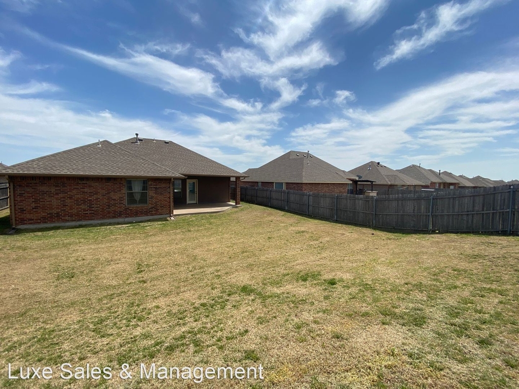 3901 Notting Hill Dr - Photo 34