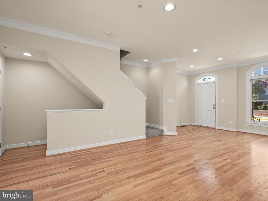 2356 Cobble Hill Ter - Photo 3