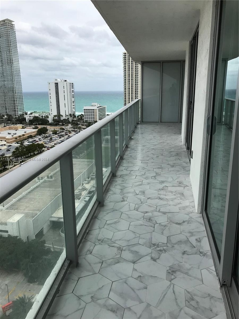 330 Sunny Isles Blvd - Photo 7