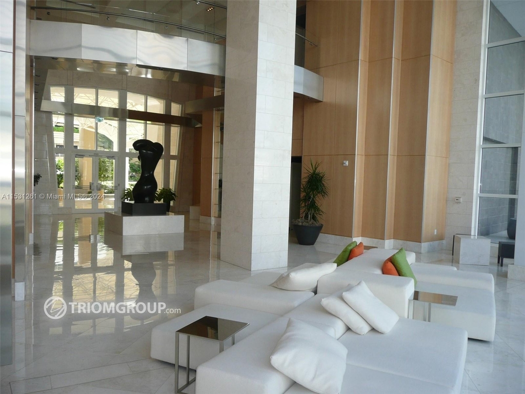 901 Brickell Key Blvd - Photo 14