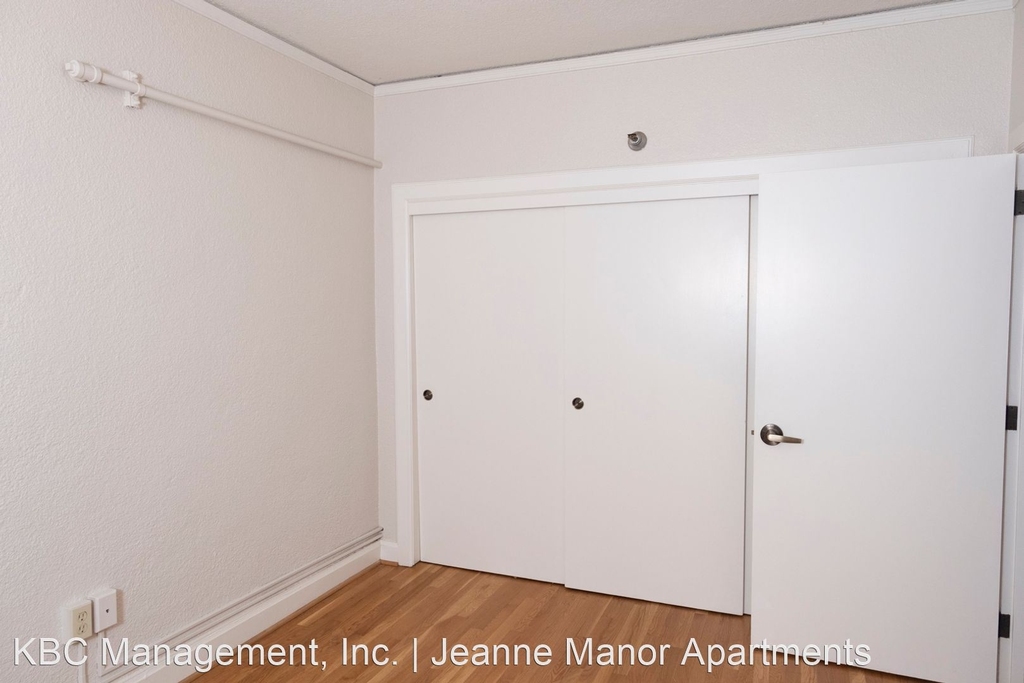 1431 Sw Park Ave - Photo 3