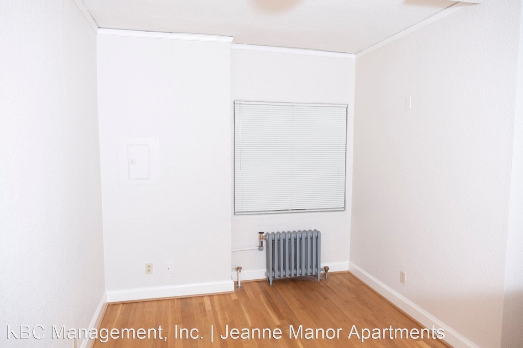 1431 Sw Park Ave - Photo 2