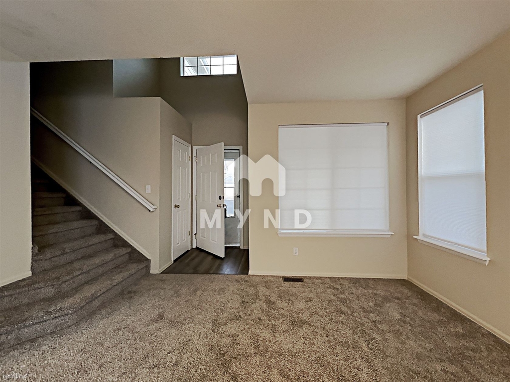 7265 Dandelion Ct - Photo 2