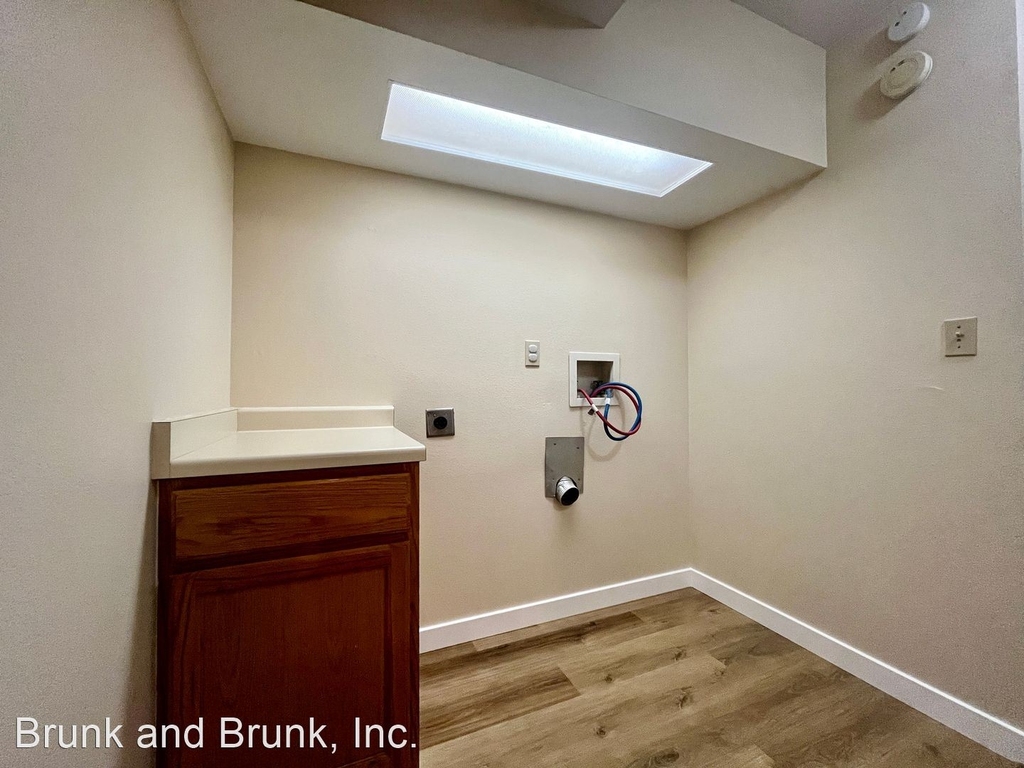 1321 N Chestnut Street - Photo 15