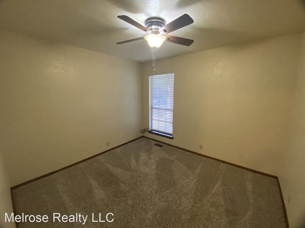 732 Rockridge Circle - Photo 12