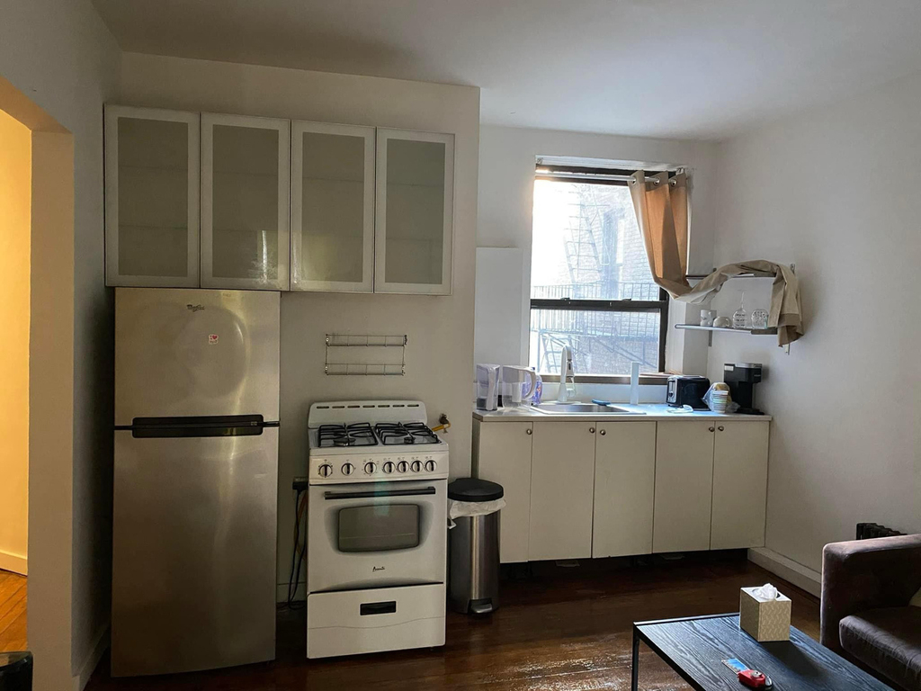 205 West 103rd Street - Photo 2