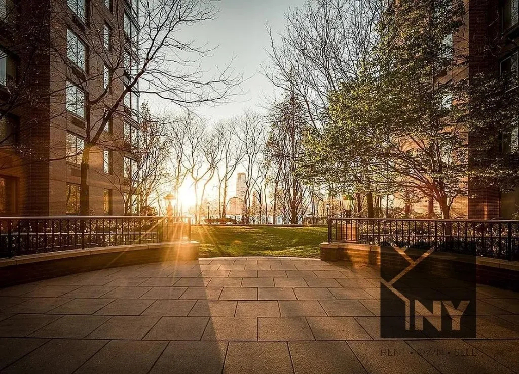 Battery Place - Photo 5