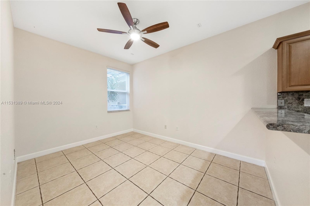 110 Jacaranda Country Club Dr - Photo 10