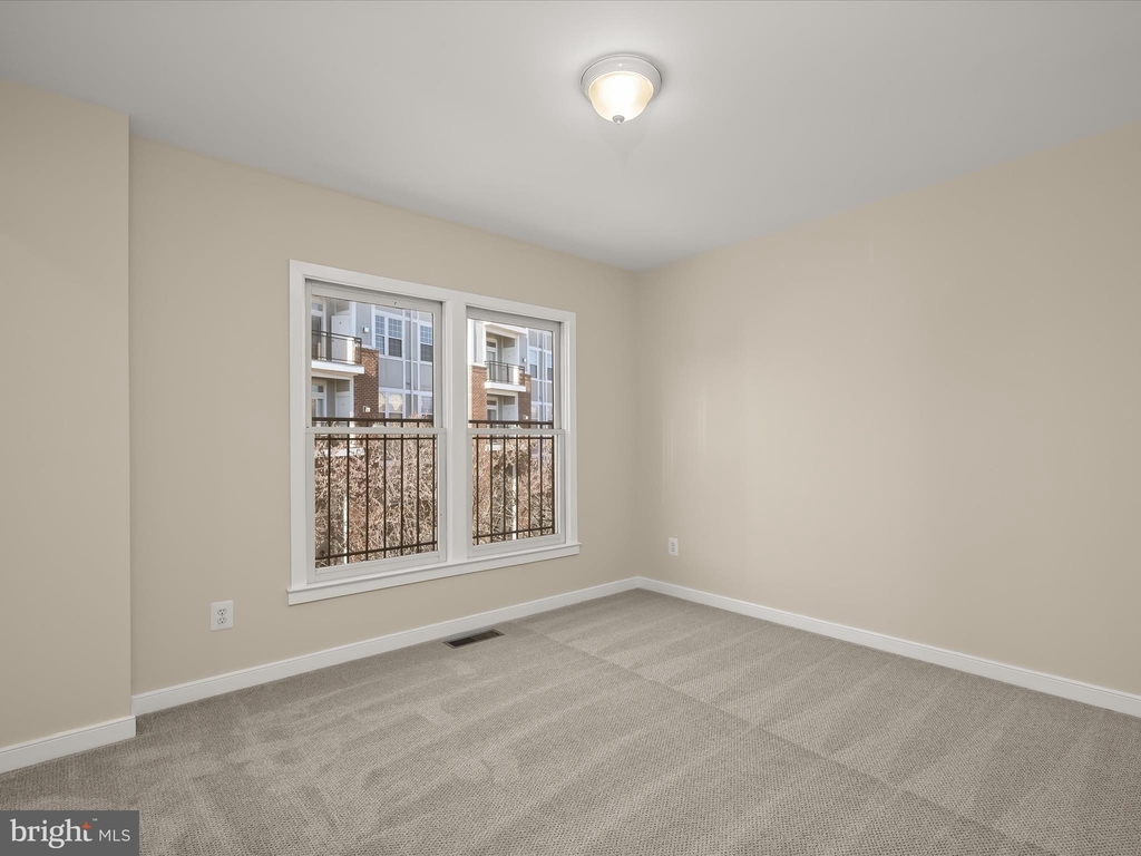 2356 Cobble Hill Terrace - Photo 25