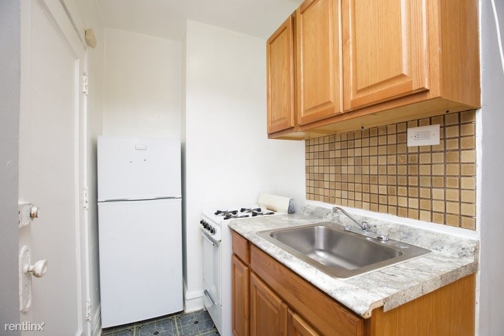 4602 N. Beacon, Unit C-6 - Photo 1