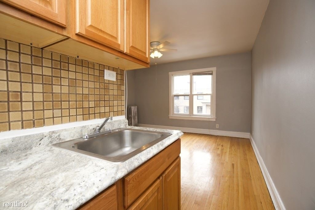 4602 N. Beacon, Unit C-9 - Photo 3