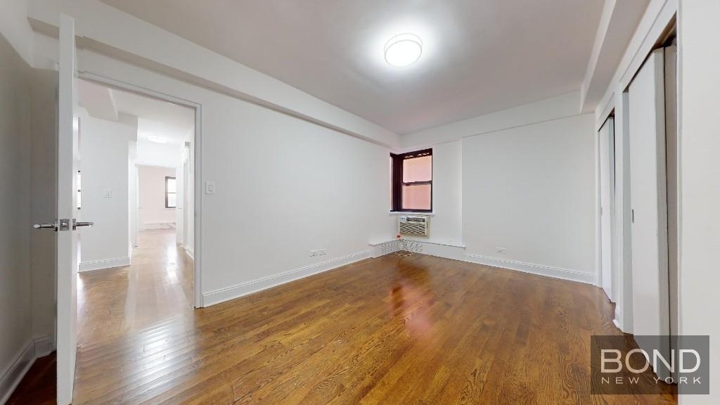 219 East 69th Street - Photo 3