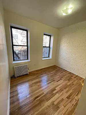 220 East 29th Street - Photo 0